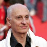 ミッシェル・オスロ監督