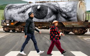 顔たち、ところどころ